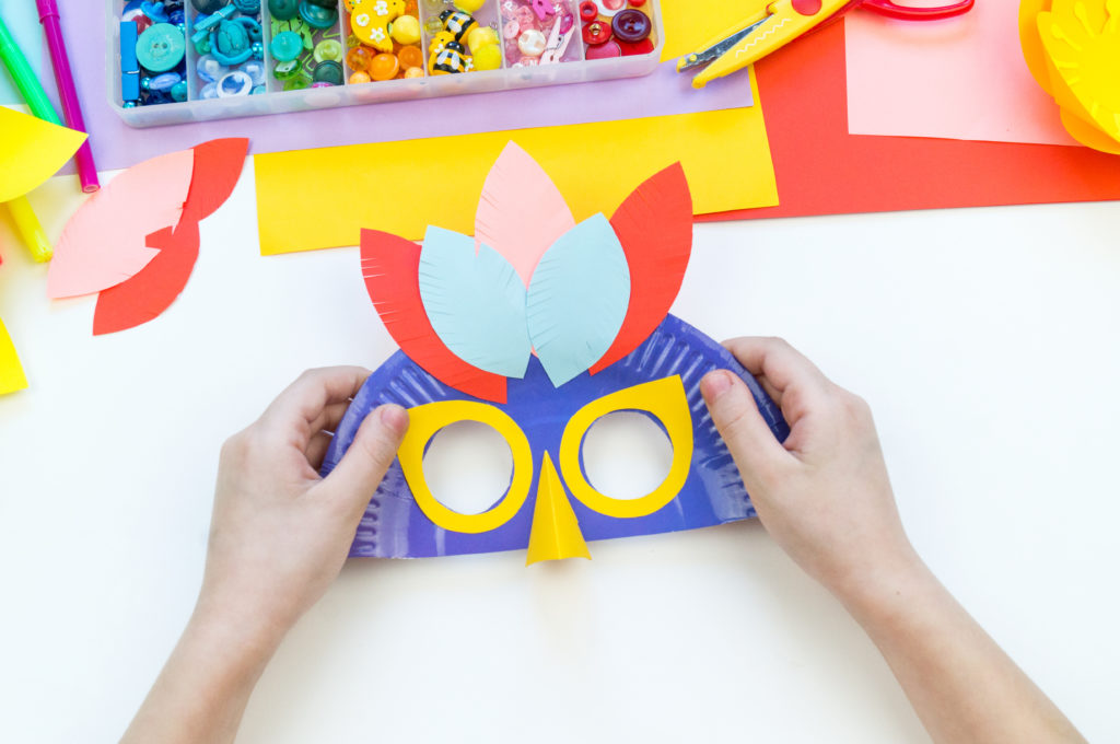 DIY masque carnaval pour enfant facile à réaliser 